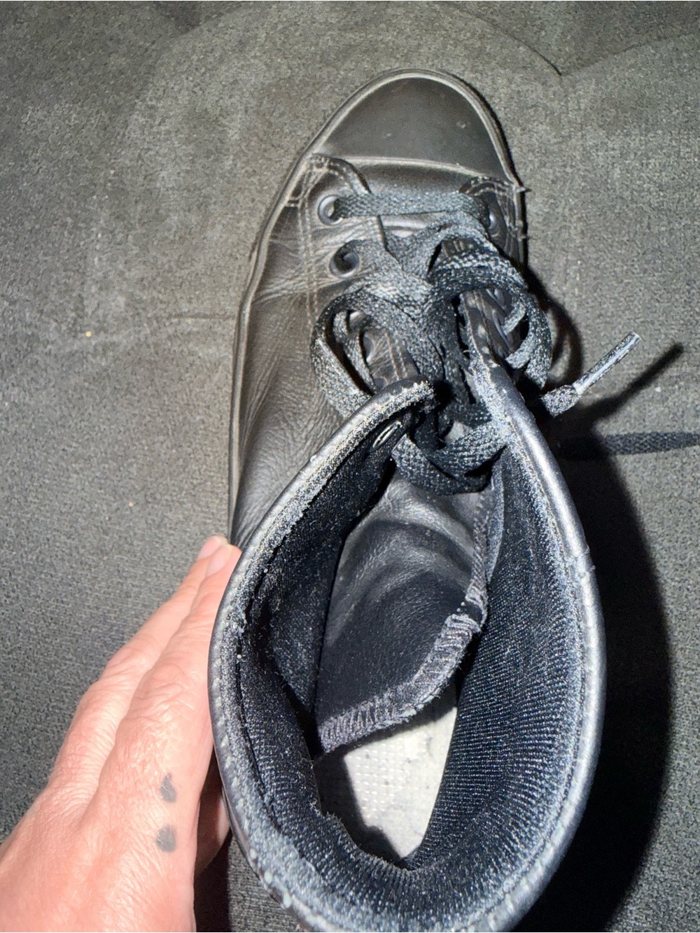 Unisex Black converse High-Top leather chucks - Picture 7 of 8